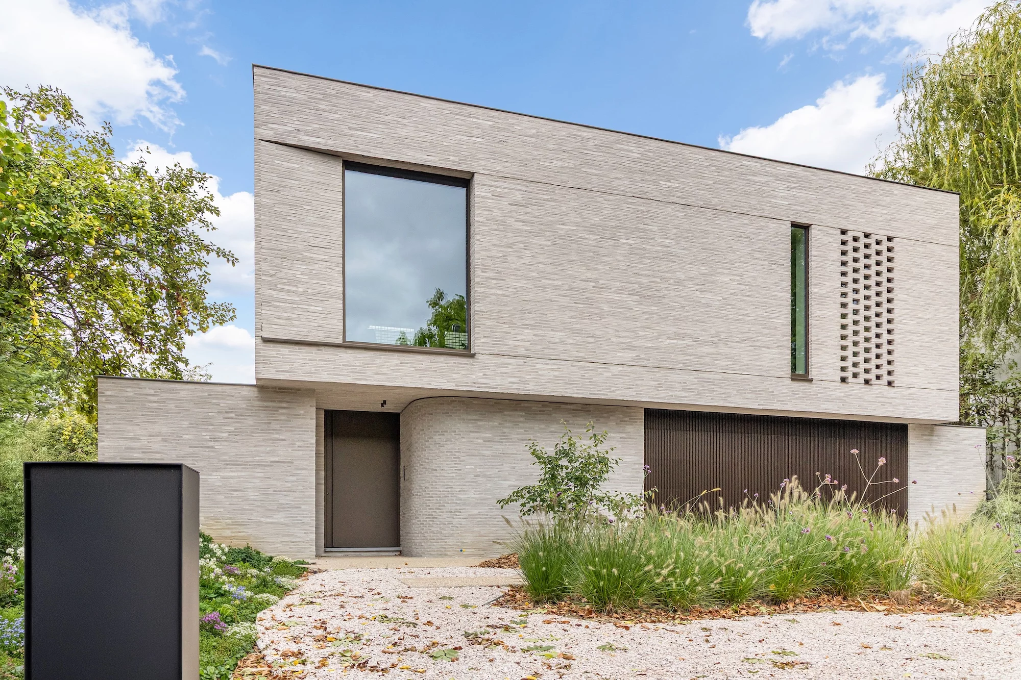 Villa | J Adams & T Jefferson